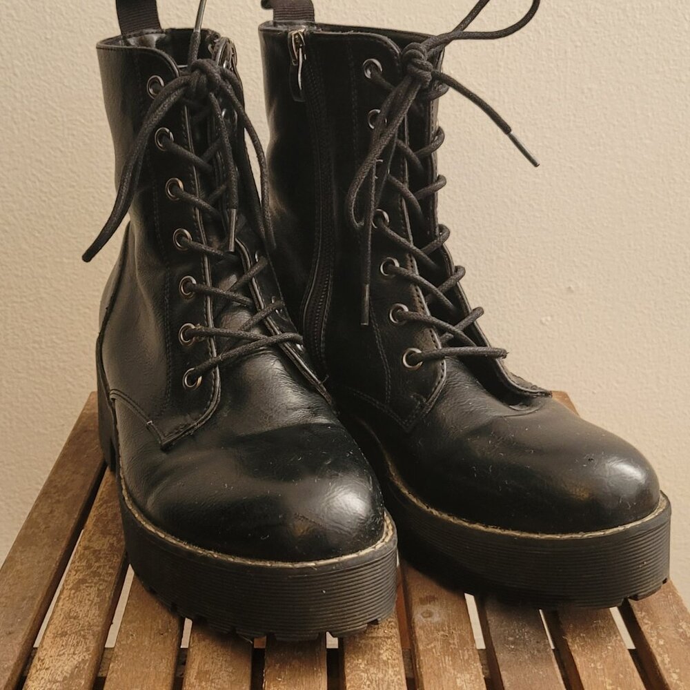 Dirty Laundry Women's Mazzy Ankle Boot Size 6